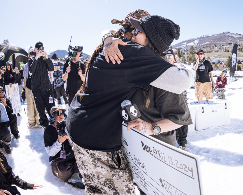 UI2024 DayOfEvent MaisyHoffman @ Maismae JessKimuraIrisPham 2784 1024x819 - From The Streets To The Spotlight: The Uninvited Invitational Ignites A New Era For Women's Snowboarding